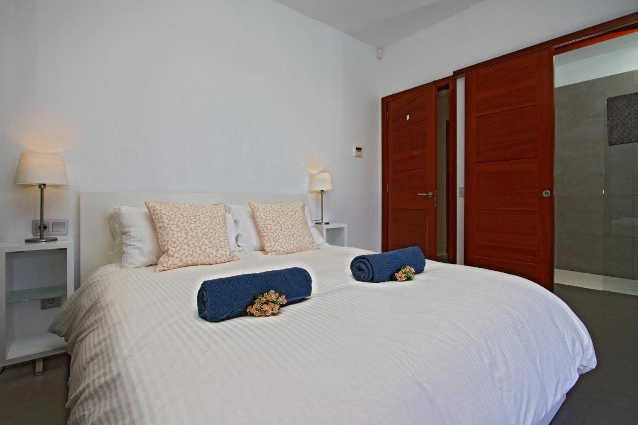 Luxury Los Mojones Villa Short Walk To Old Town Private Heated Pool Villa Los Mojones Angie Puerto Del Carmen Tías Buitenkant foto