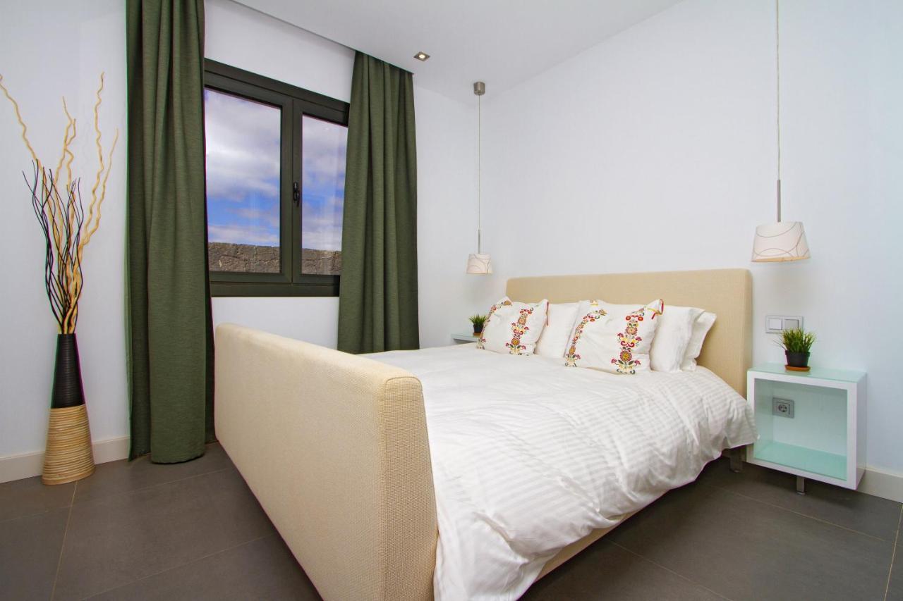 Luxury Los Mojones Villa Short Walk To Old Town Private Heated Pool Villa Los Mojones Angie Puerto Del Carmen Tías Buitenkant foto
