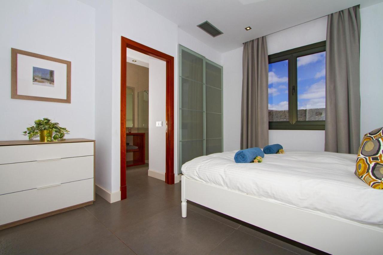 Luxury Los Mojones Villa Short Walk To Old Town Private Heated Pool Villa Los Mojones Angie Puerto Del Carmen Tías Buitenkant foto